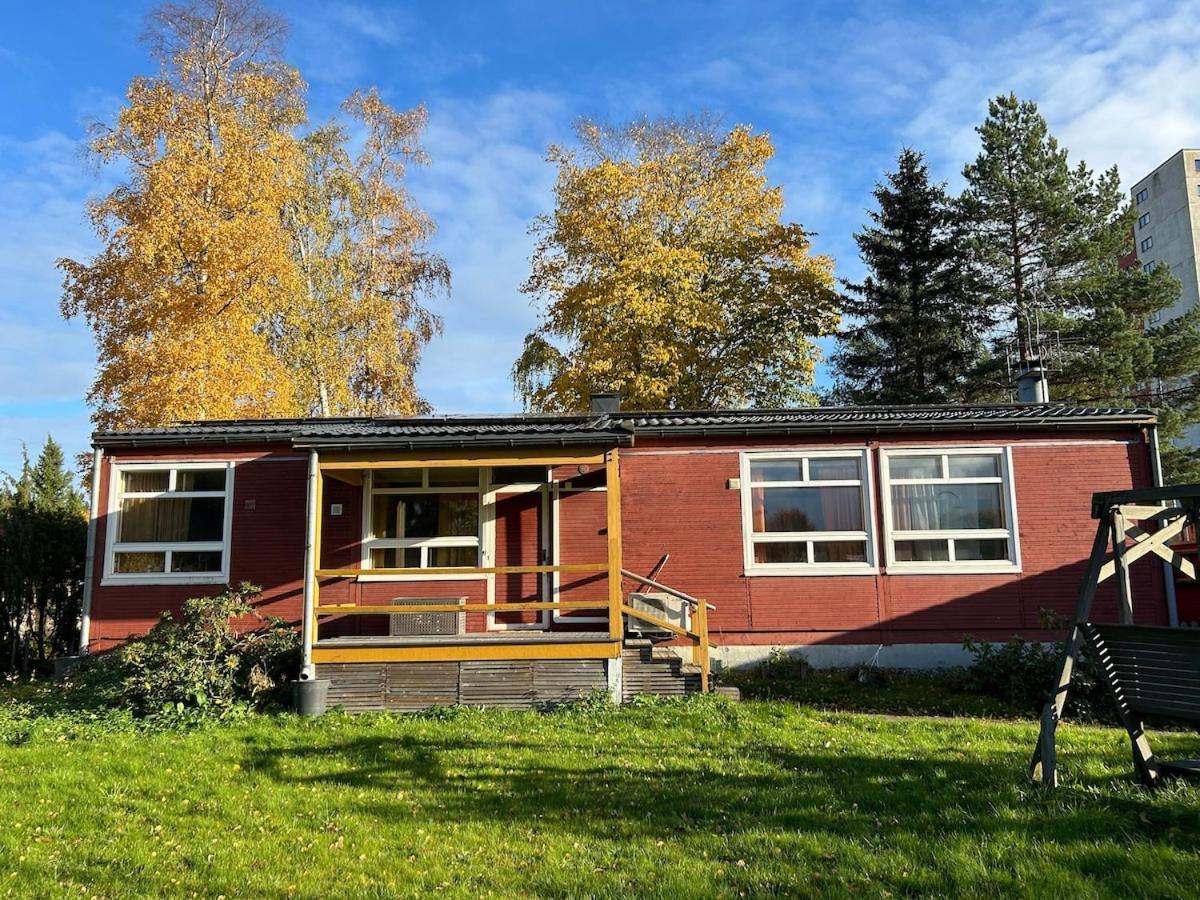 Bungalow House Flat In Rekola 33M2 Vantaa Exteriér fotografie